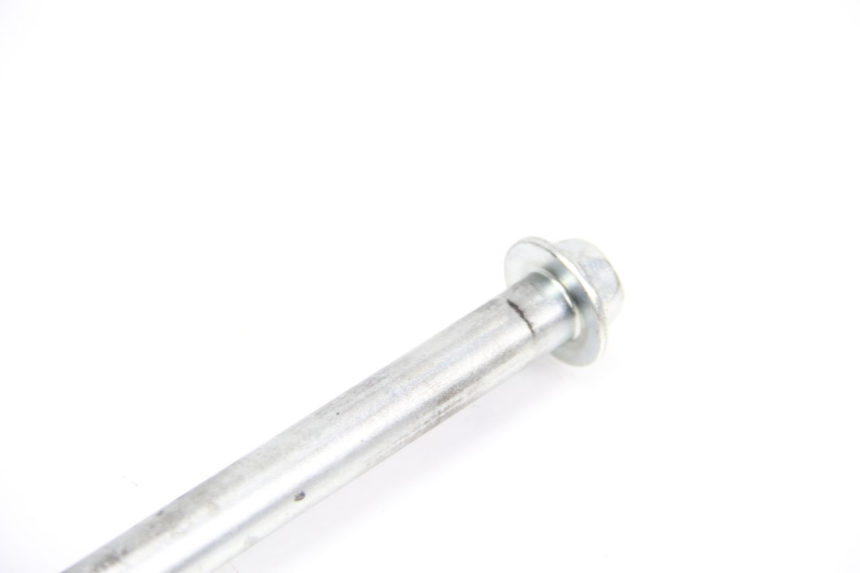 photo de SWING ARM AXLE HYOSUNG AQUILA GV 125 (2009 - 2016) - Zoom on usage condition