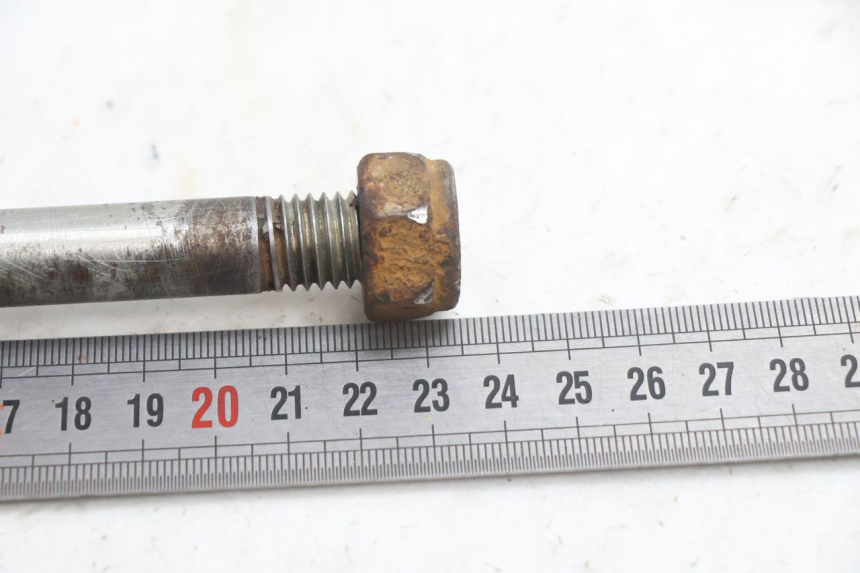 photo de SWING ARM AXLE HM HONDA DERAPAGE 50 (2007 - 2009) - Alternative perspective