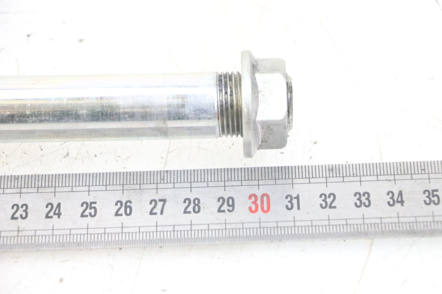 photo de SWING ARM AXLE KAWASAKI ER-6 ER6 N 650 (2012 - 2016) - Component detail