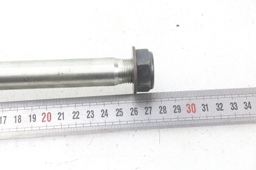 photo de SWING ARM AXLE YAMAHA FJR ABS 1300 (2006 - 2012) - Component detail