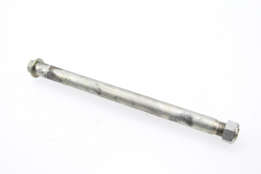 photo de Swingarm pivot SUZUKI GSF N BANDIT 600 (2000 - 2004) - Technical close-up