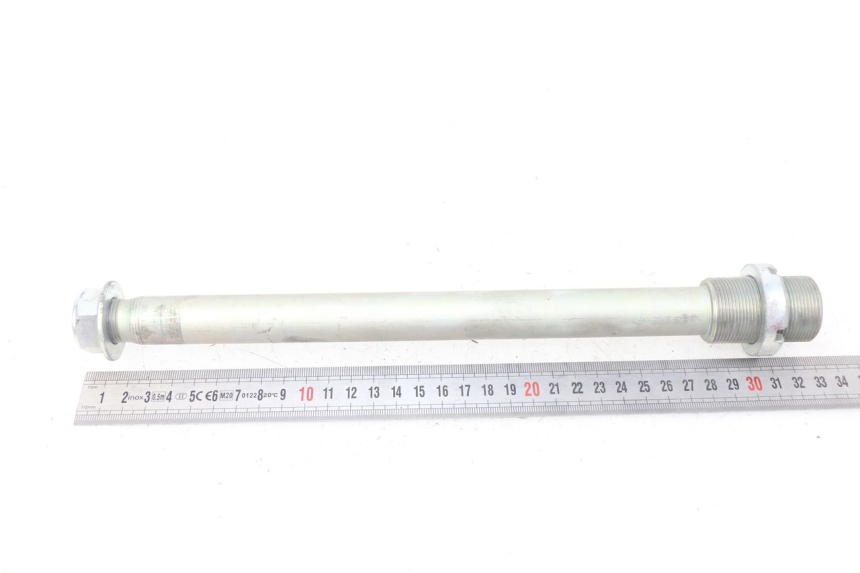 photo de SWING ARM AXLE SUZUKI GSX-R GSXR 750 (2011 - 2016) - Technical close-up