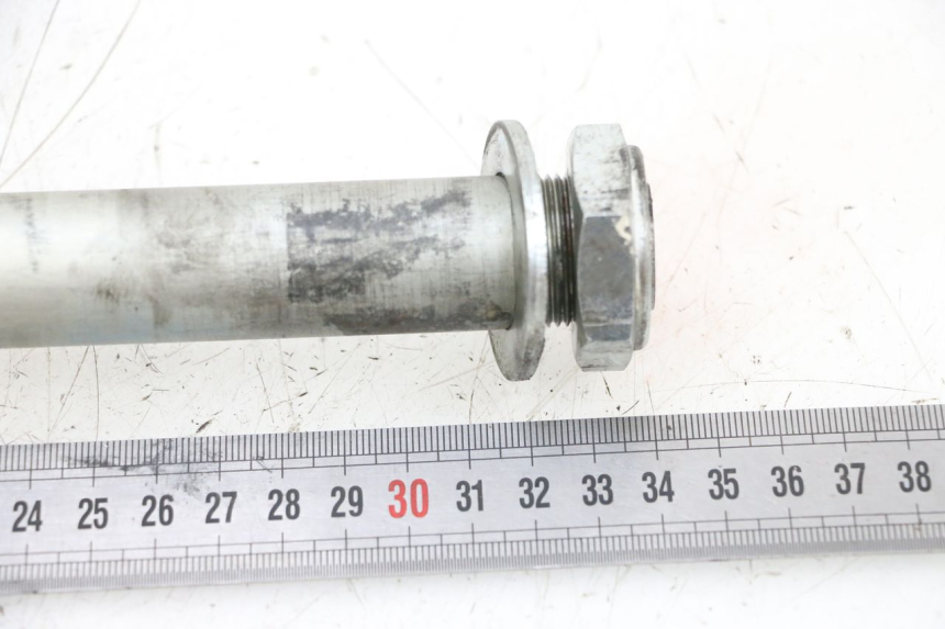 photo de SWING ARM AXLE SUZUKI GSXR GSX-R 1000 (2003 - 2004) - Component detail