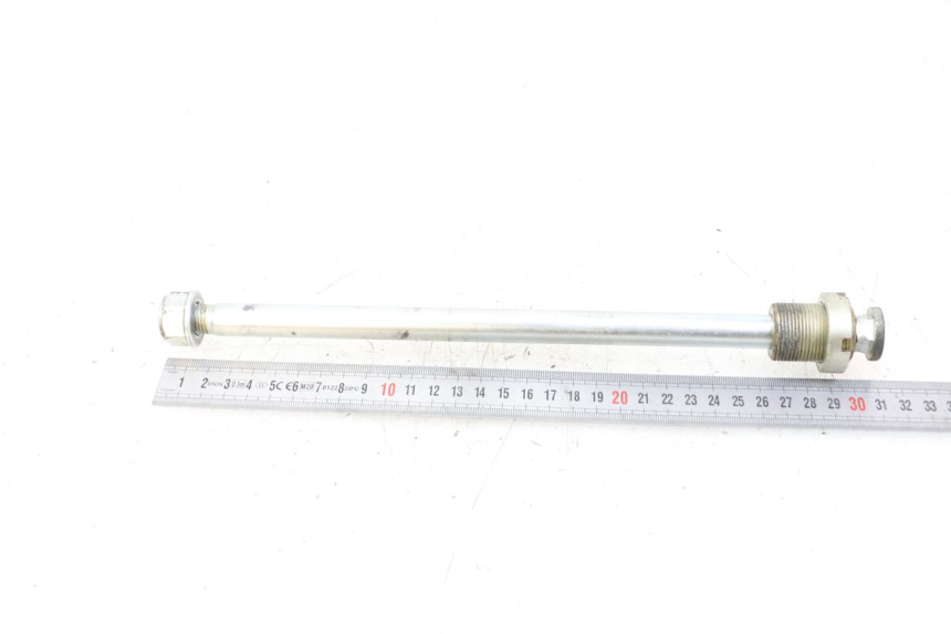 photo de SWING ARM AXLE HONDA VT C2 SHADOW 750 (1997 - 2001) - Alternative perspective