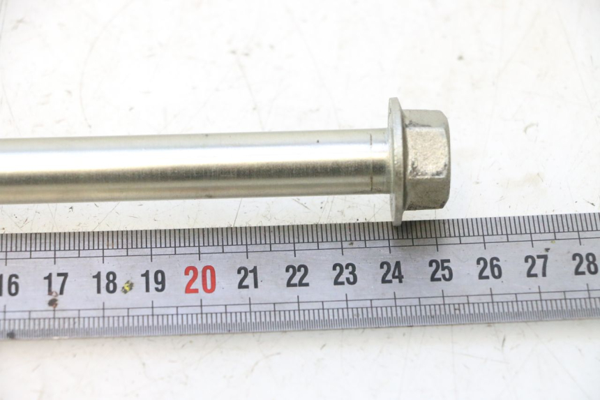 photo de SWING ARM AXLE RIEJU MRT PRO SUPERMOTARD 50 (2007 - 2018) - Alternative perspective