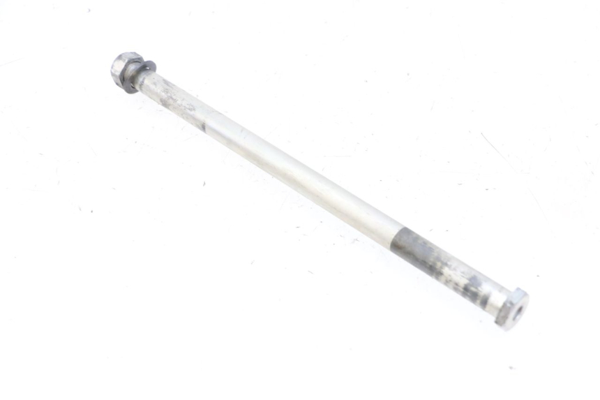 photo de SWING ARM AXLE YAMAHA MT-07 MT07 ABS 700 (2018 - 2020) - Technical close-up