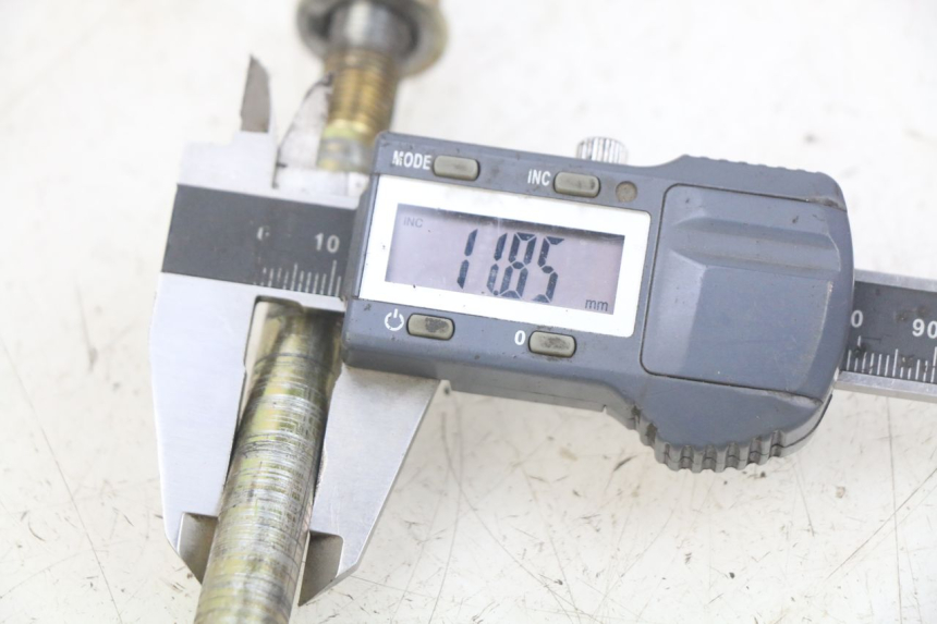 photo de SWINGARM PIVOT BOLT APOLLO RFZ 150 - Component detail