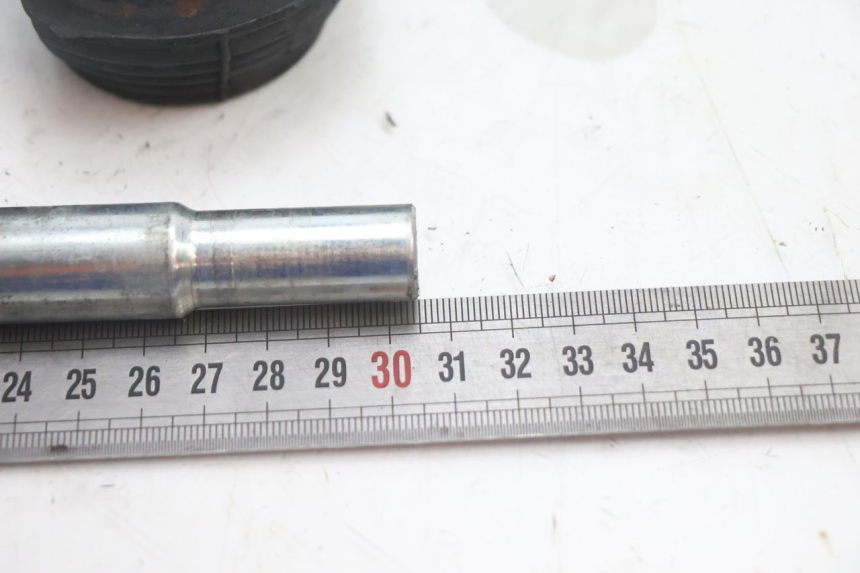 photo de SWING ARM AXLE HARLEY DAVIDSON ROAD GLIDE FLTRXSE 1920 (2018 - 2022) - Alternative perspective