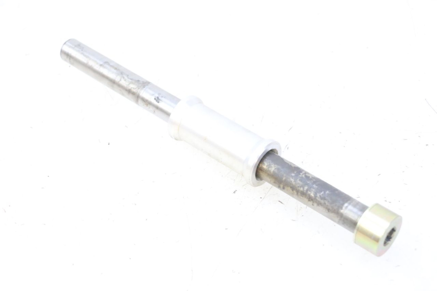 photo de SWING ARM AXLE TRIUMPH SPRINT 900 (1995 - 1998) - Main view