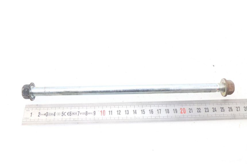 photo de SWINGARM PIVOT BOLT YAMAHA SR 125 (1982 - 2003) - Zoom on usage condition