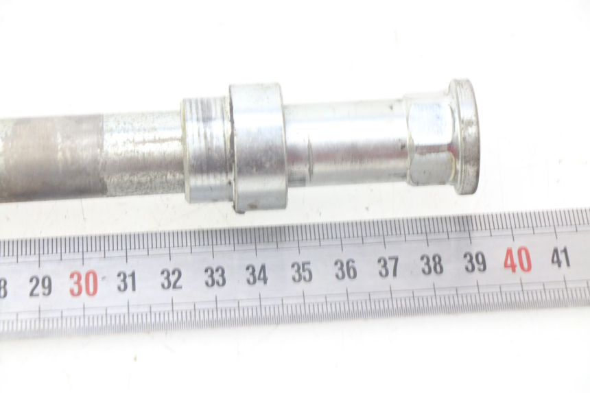 photo de SWING ARM AXLE APRILIA SRV 850 (2012 - 2017) - Zoom on usage condition