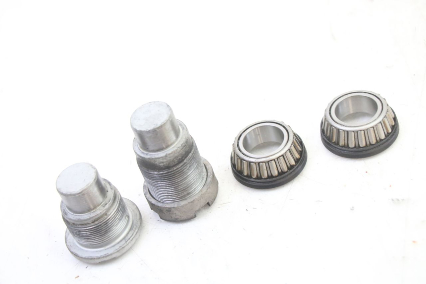 photo de SWING ARM AXLE HONDA ST PAN EUROPEAN 1300 (2002 - 2013) - Technical close-up