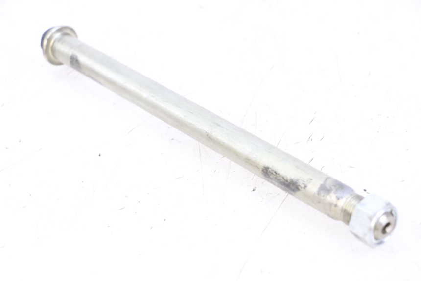 photo de SWINGARM PIVOT AXIS SUZUKI GSX F GSXF 650 (2007 - 2015) - Technical close-up