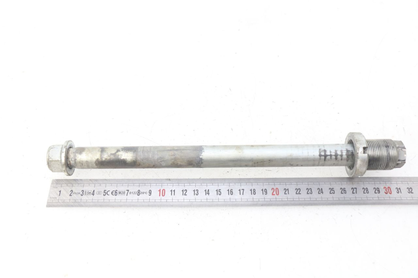 photo de SWING ARM AXLE SUZUKI SV S 650 (1999 - 2002) - Component detail