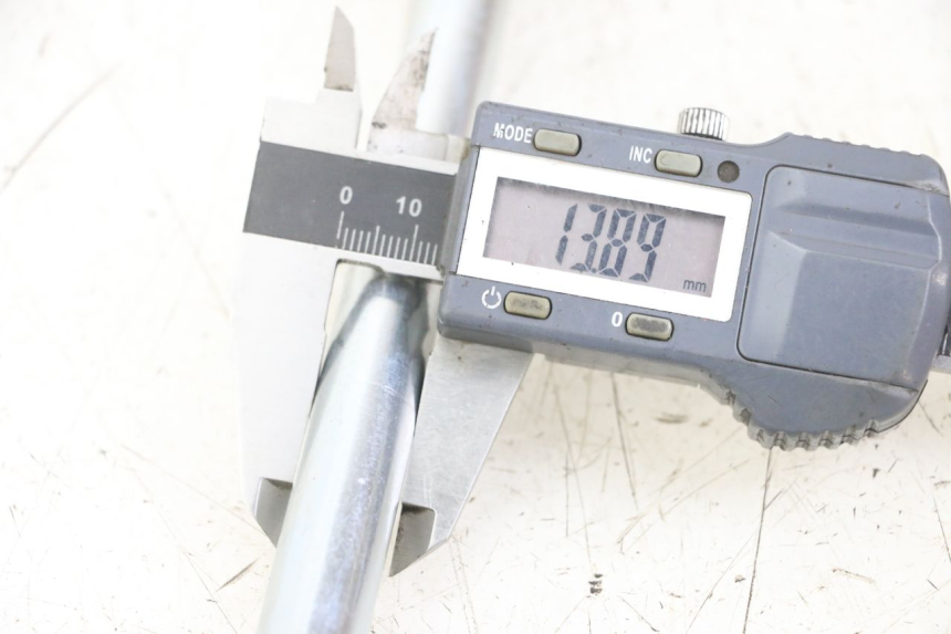 photo de SWING ARM AXLE VENT DERAPAGE 50 (2018 - 2023) - Component detail