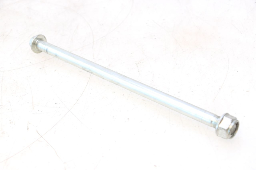 photo de SWING ARM AXLE DAELIM VJ ROADWIN 125 (2004 - 2007) - Component detail