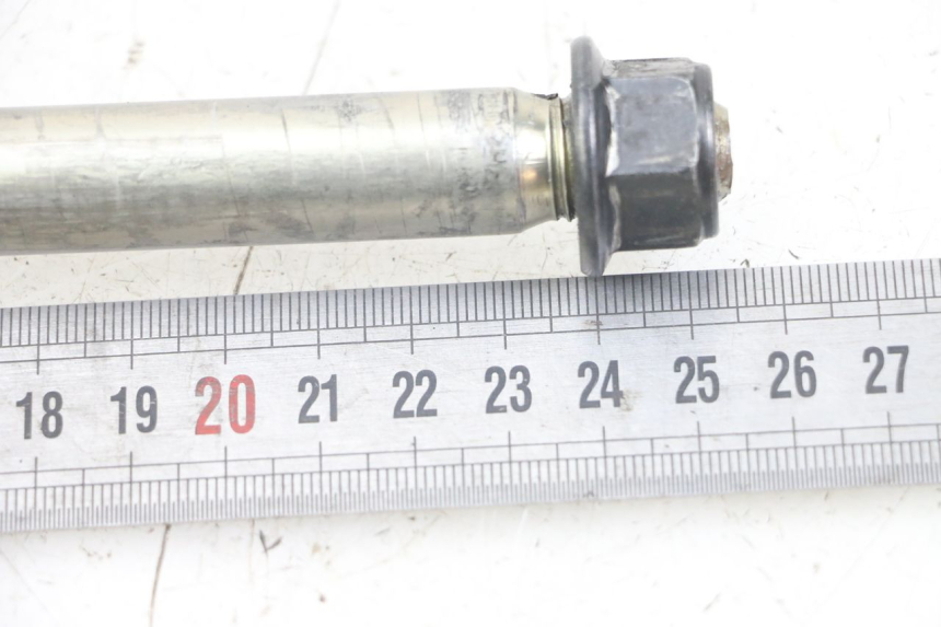 photo de SWINGARM PIVOT BOLT YAMAHA XT X 660 (2004 - 2016) - Zoom on usage condition