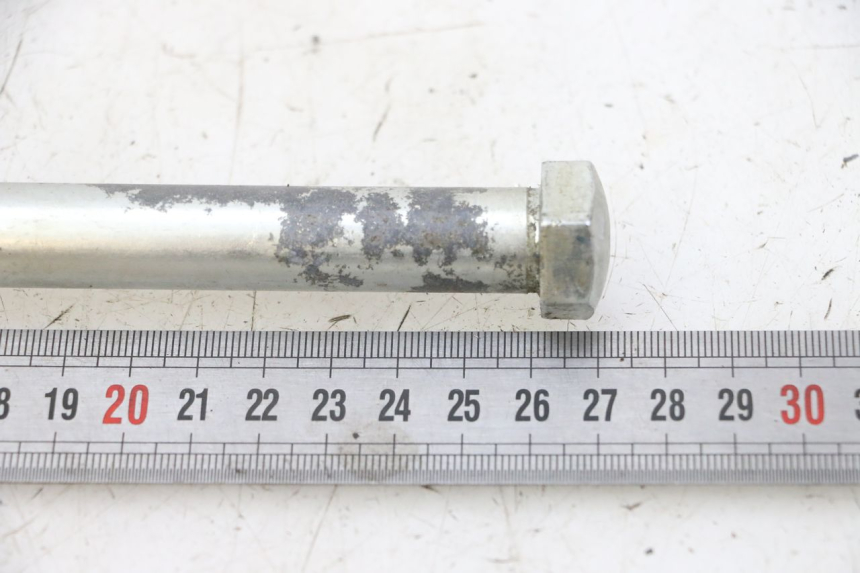 photo de SWING ARM AXLE YAMAHA YFM R RAPTOR 250 (2008 - 2014) - Zoom on usage condition