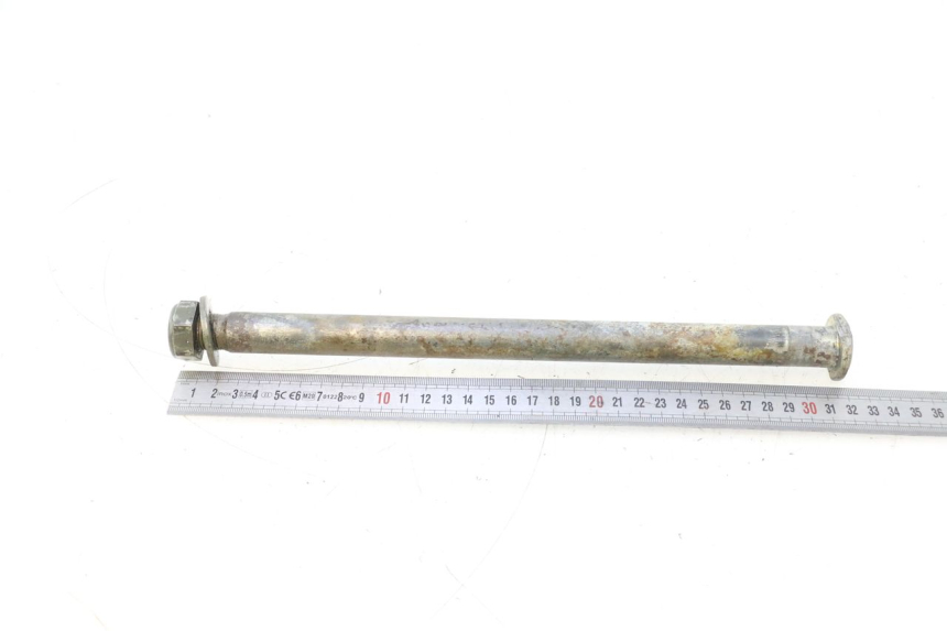 photo de SWING ARM AXLE YAMAHA YZF R GENESIS 750 (1993 - 1998) - Zoom on usage condition