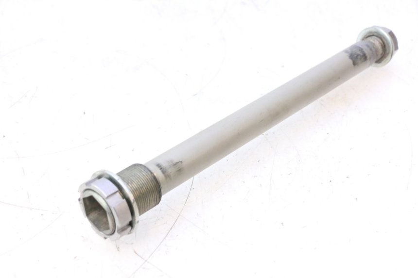 photo de SWING ARM AXLE YAMAHA YZF R6 600 (2008 - 2009) - Component detail