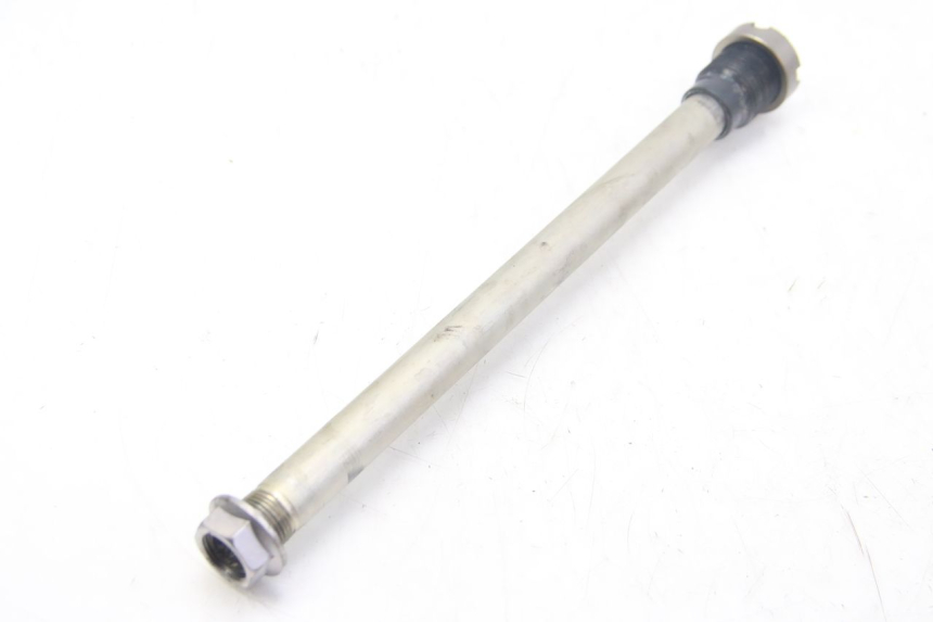 photo de SWINGARM PIVOT AXIS KAWASAKI Z ABS 1000 (2014 - 2020) - Component detail