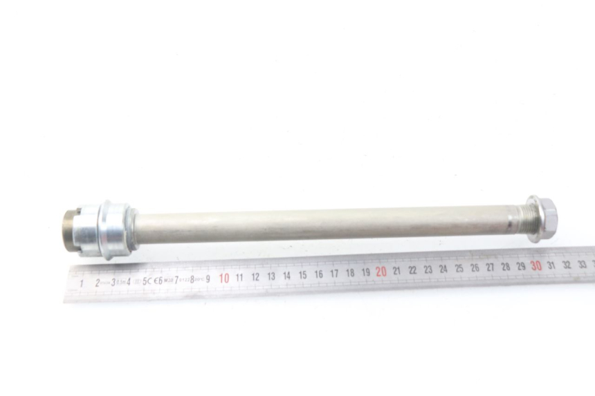 photo de SWING ARM AXLE KAWASAKI Z Z900 900 (2017 - 2019) - Zoom on usage condition