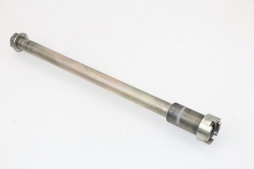 photo de SWING ARM AXLE KAWASAKI Z800 Z ABS 800 (2013 - 2017) - Component detail
