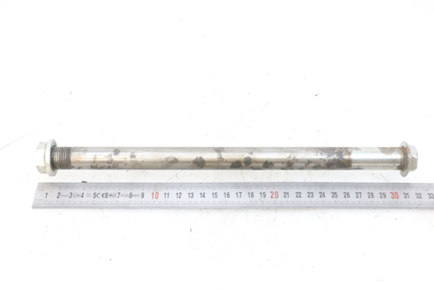 photo de SWING ARM AXLE KAWASAKI ZR 7 750 (1999 - 2004) - Alternative perspective