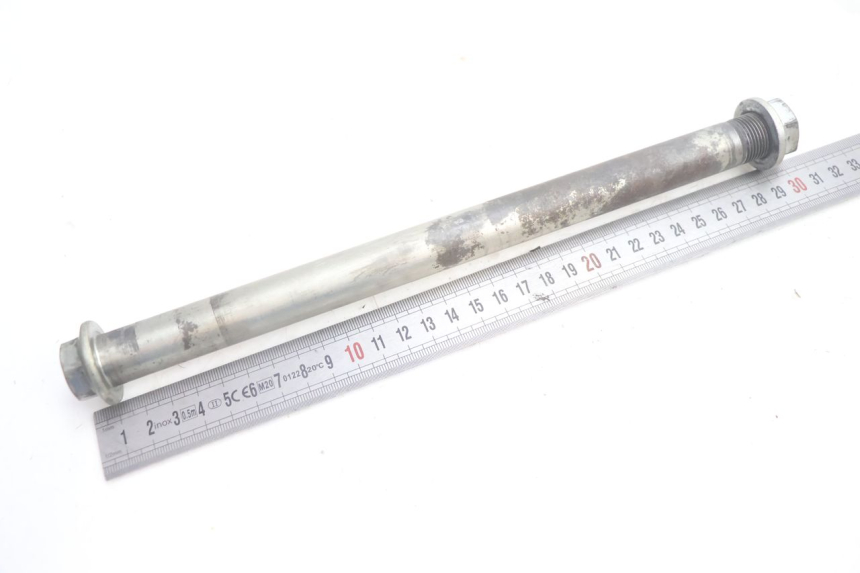 photo de SWINGARM PIVOT AXIS KAWASAKI ZX-6R ZX6R 600 (1995 - 1997) - Zoom on usage condition
