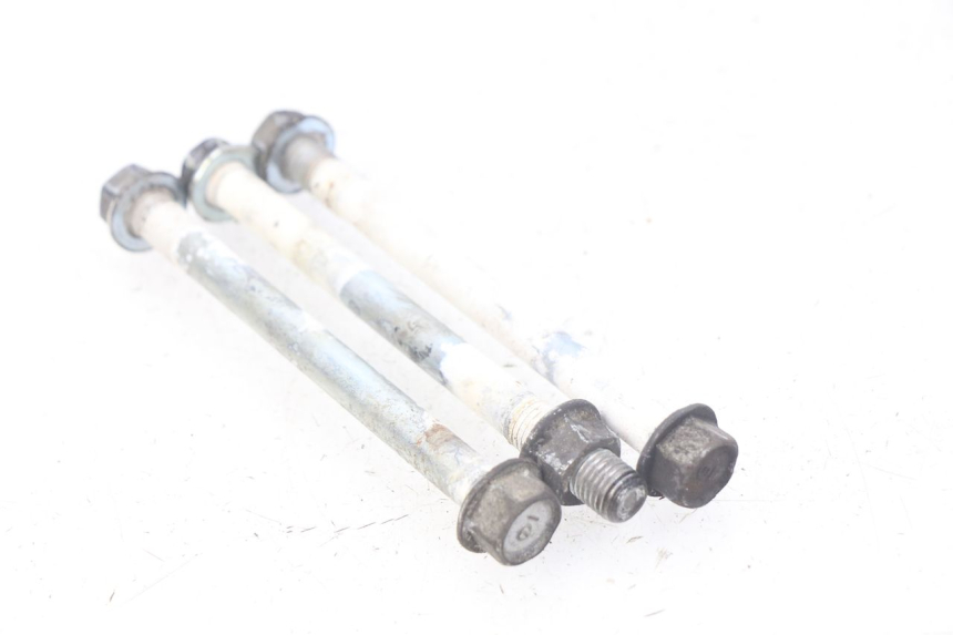 photo de ENGINE AXLE HONDA CBR R 125 (2003 - 2006) - Component detail