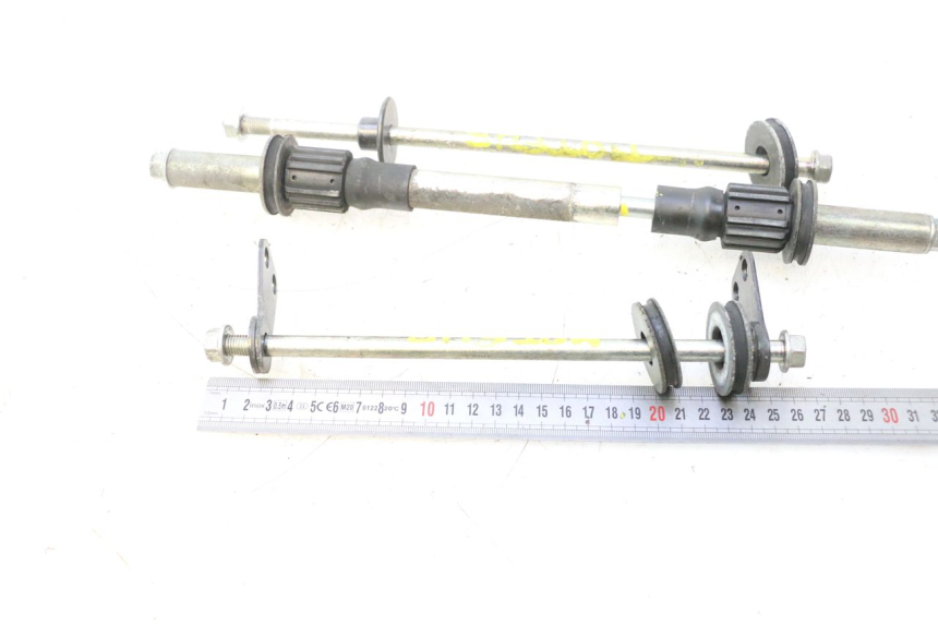 photo de ENGINE AXLE HONDA FJS SILVER WING SILVERWING 400 (2005 - 2008) - Technical close-up