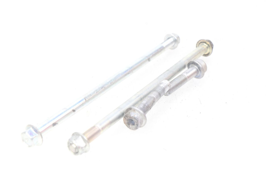 photo de ENGINE AXLE SUZUKI GSX-R GSXR 750 (2011 - 2016) - Component detail