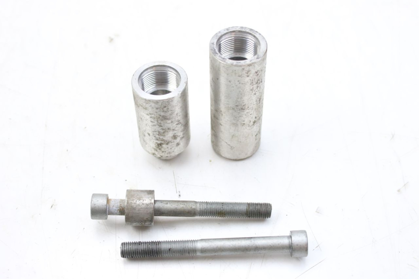 photo de ENGINE AXLE SUZUKI SV S 650 (1999 - 2002) - Additional view of the item