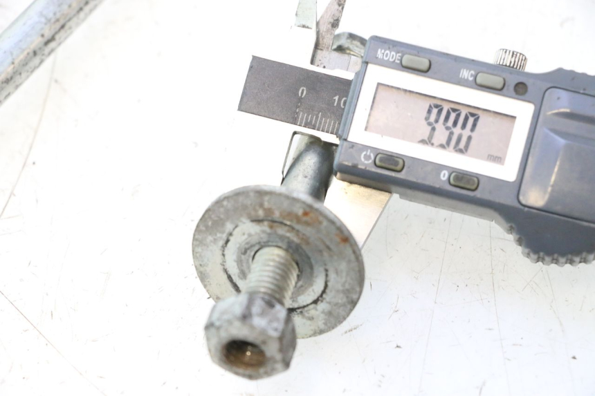 photo de ENGINE AXLE PIAGGIO VESPA S 2T 50 (2007 - 2014) - Fixing points details