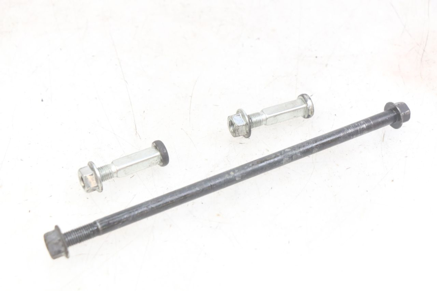 photo de ENGINE SHAFT YAMAHA YP MAJESTY 125 (2007 - 2010) - Main view