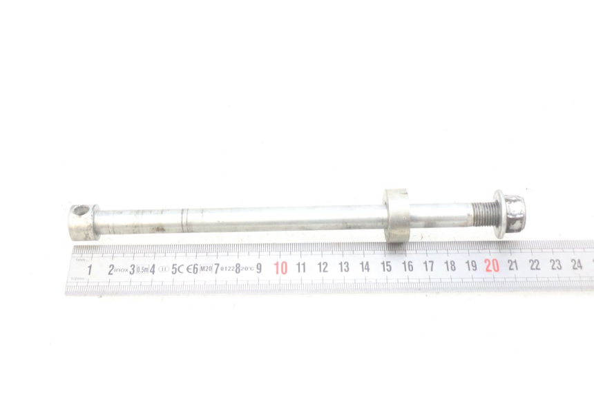 photo de REAR WHEEL AXLE TNT MOTOR CITY 50 (2007 - 2018) - Zoom on usage condition