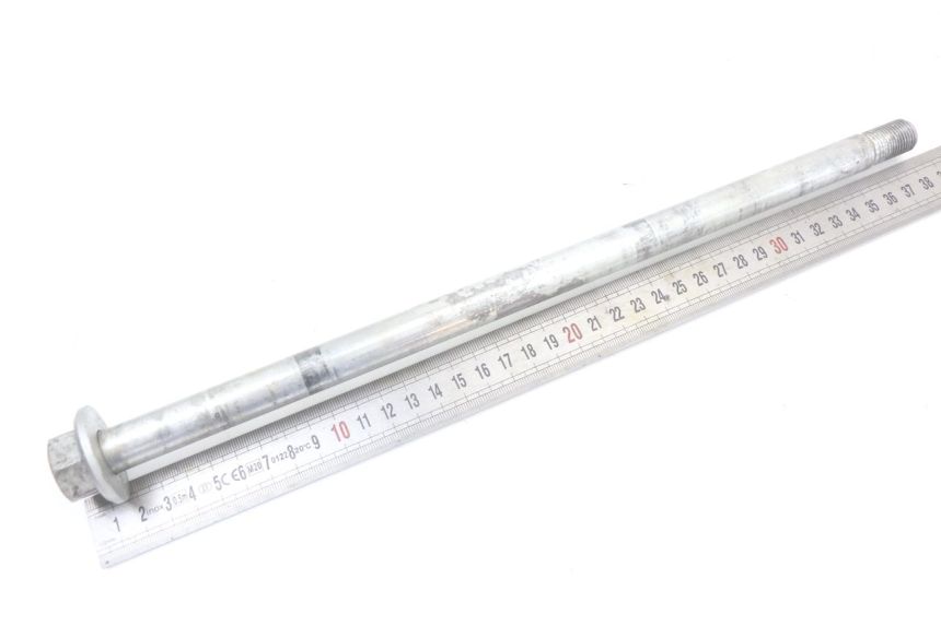 photo de REAR WHEEL AXLE APRILIA CLASSIC 125 (1995 - 2001) - Zoom on usage condition