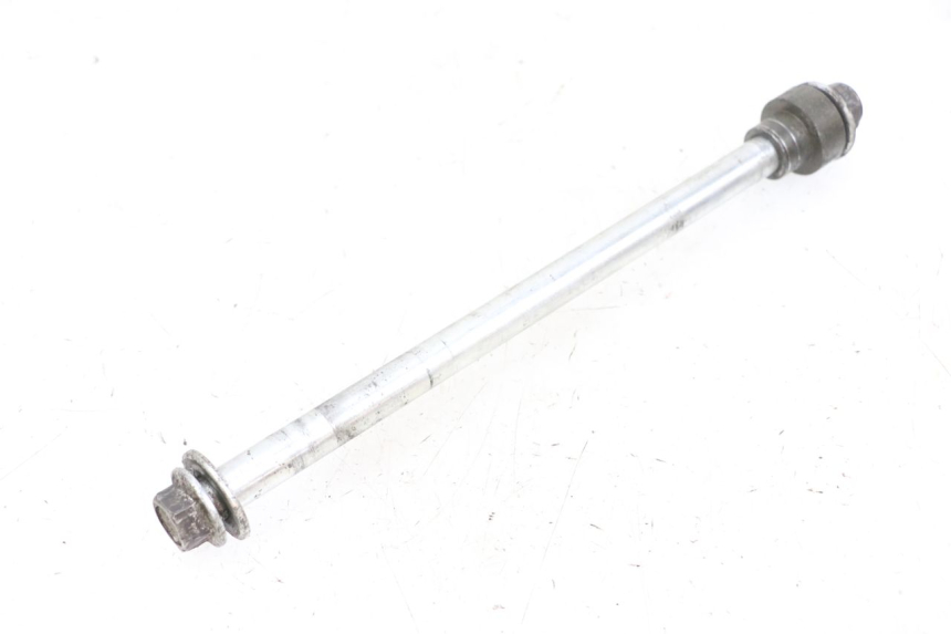 photo de REAR WHEEL AXLE KSR CODE 125 (2018 - 2020) - Fixing points details