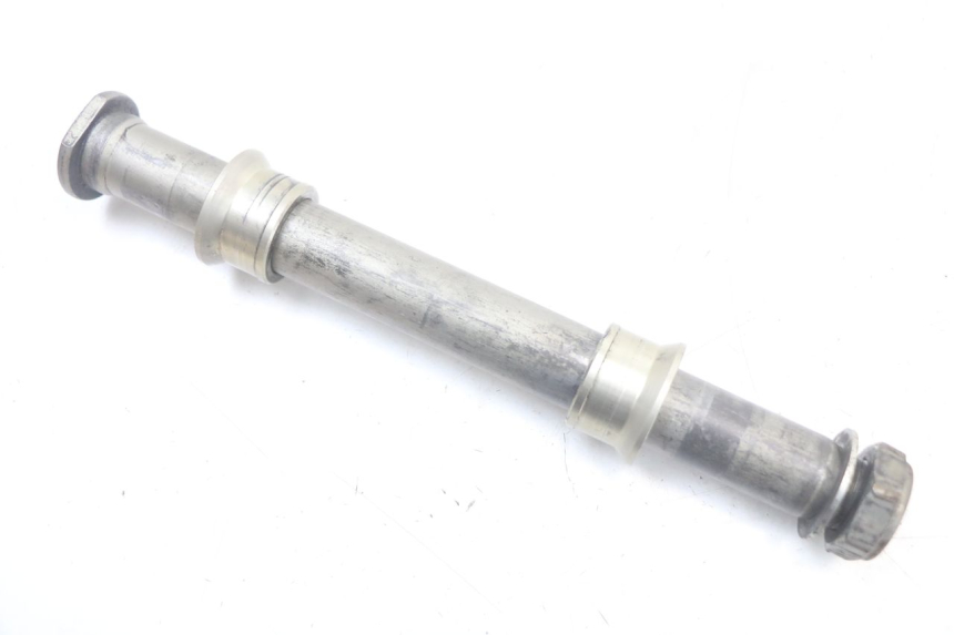 photo de REAR WHEEL AXLE HONDA CRF R 250 (2020 - 2021) - Main view