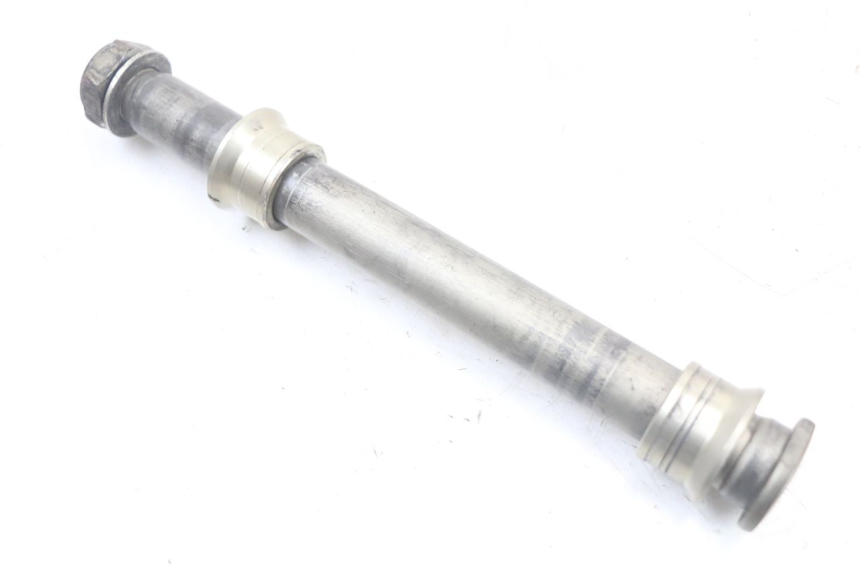 photo de REAR WHEEL AXLE HONDA CRF R 250 (2020 - 2021) - Component detail