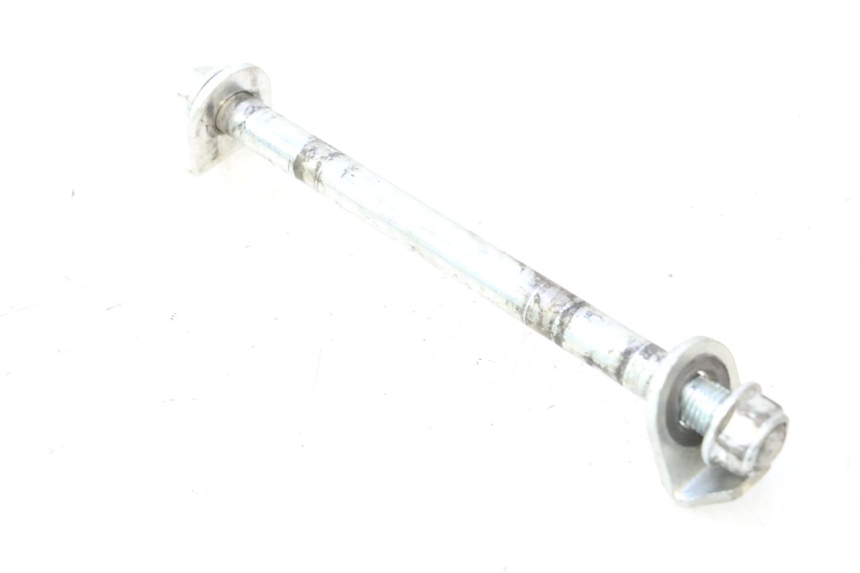 photo de REAR WHEEL AXLE MINI MX DRIFT 150 - Technical close-up