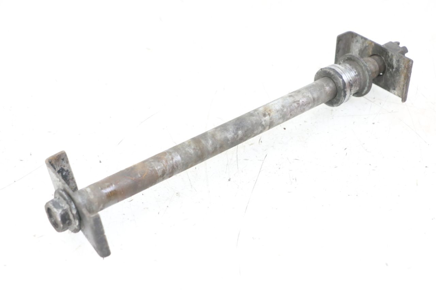 photo de REAR WHEEL AXLE KAWASAKI ZR7 ZR-7 S 750 (1999 - 2004) - Main view