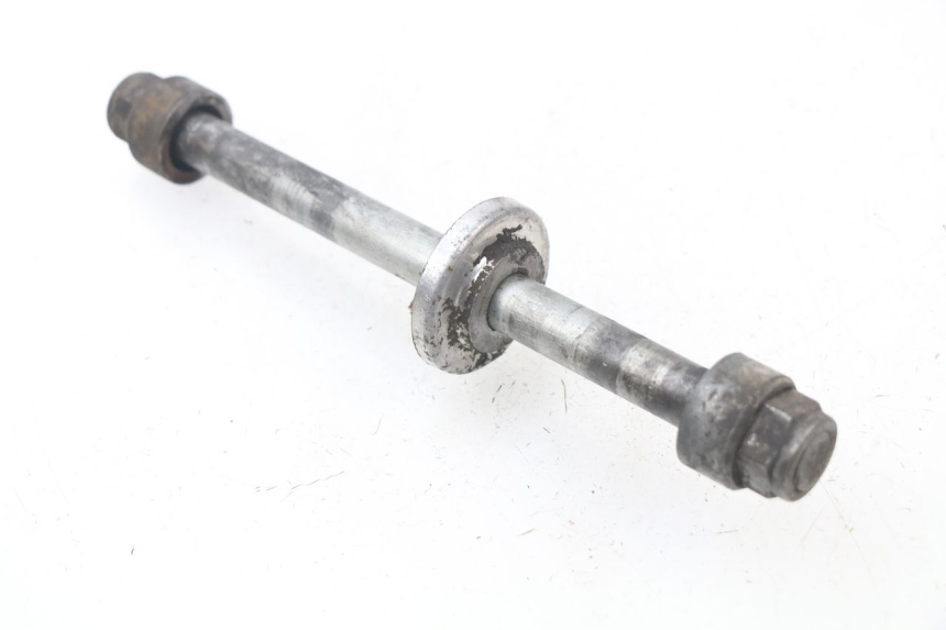 photo de REAR WHEEL AXLE MOTOBECANE LT 125 (1970 - 1975) - Zoom on usage condition