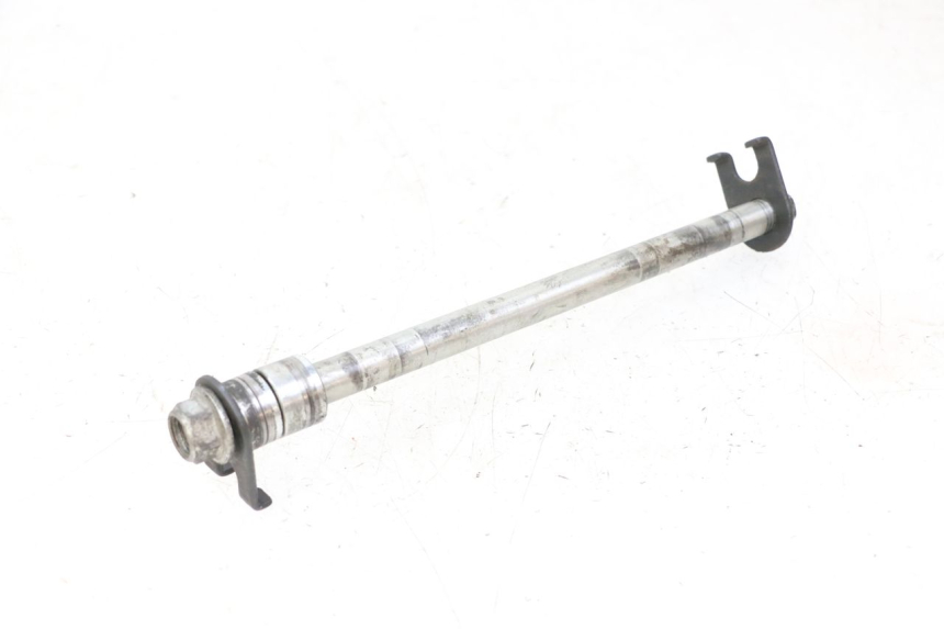 photo de REAR WHEEL AXLE MAG POWER R-STREET 50 (2016 - 2025) - Technical close-up