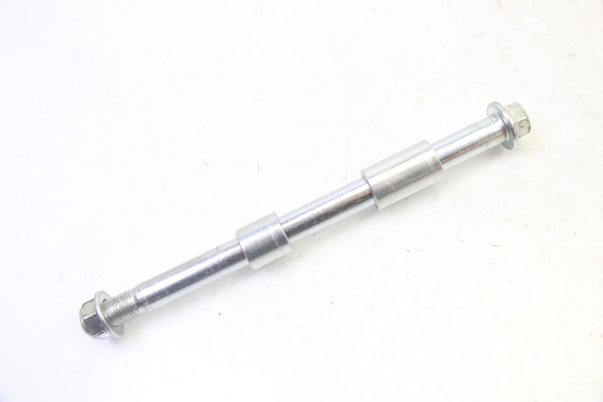 photo de REAR WHEEL AXLE APOLLO RFZ 125 - Component detail