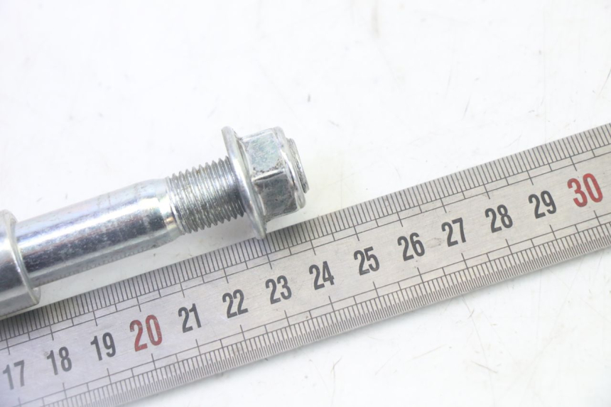 photo de REAR WHEEL AXLE APOLLO RFZ 125 - Alternative perspective