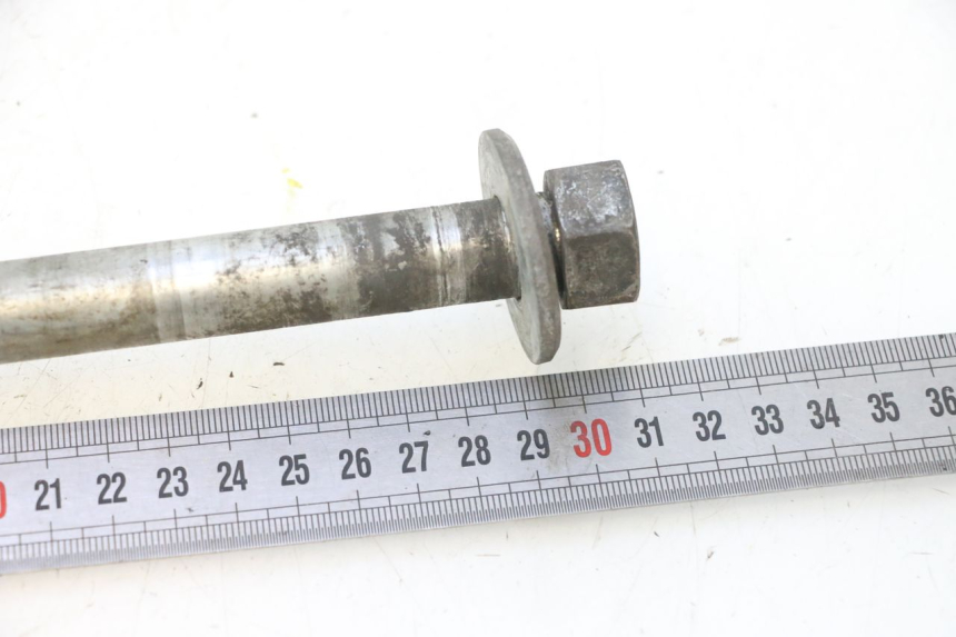 photo de REAR WHEEL AXLE MZ RT 125 (2000 - 2008) - Alternative perspective