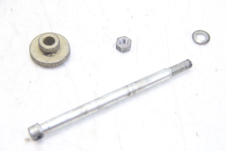 photo de REAR WHEEL AXLE JAWA STELLA BABETTA 134 50 - Main view