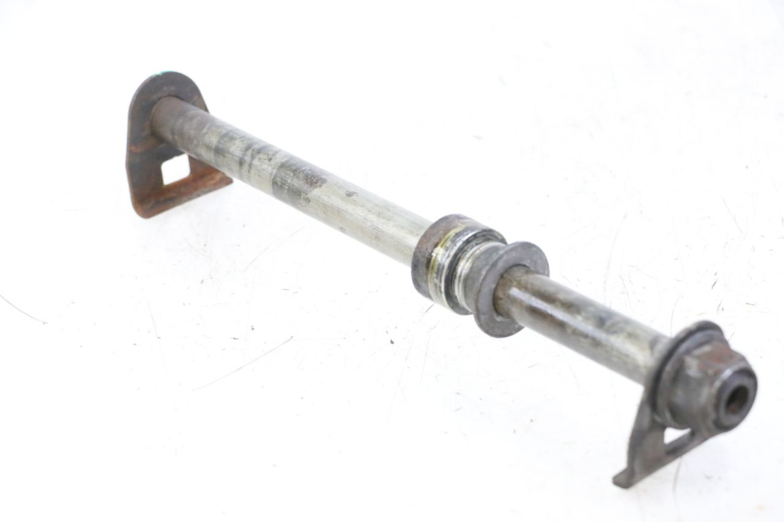photo de REAR WHEEL AXLE SUZUKI GSX F GSXF 650 (2007 - 2015) - Component detail
