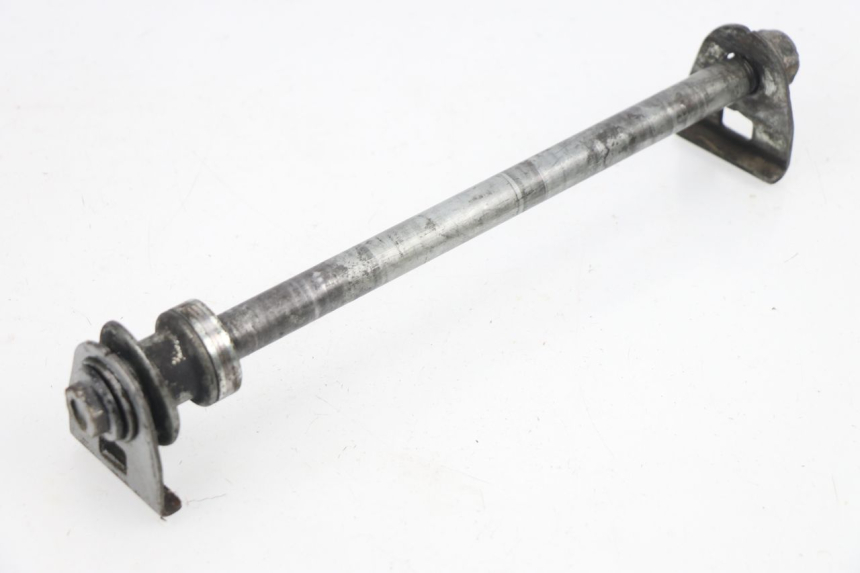 photo de REAR WHEEL AXLE SUZUKI GSXF GSX F 600 (1988 - 1997) - Main view